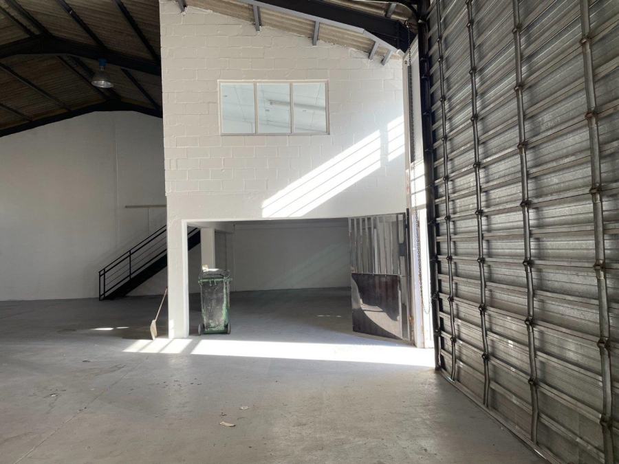 To Let commercial Property for Rent in Retreat Western Cape